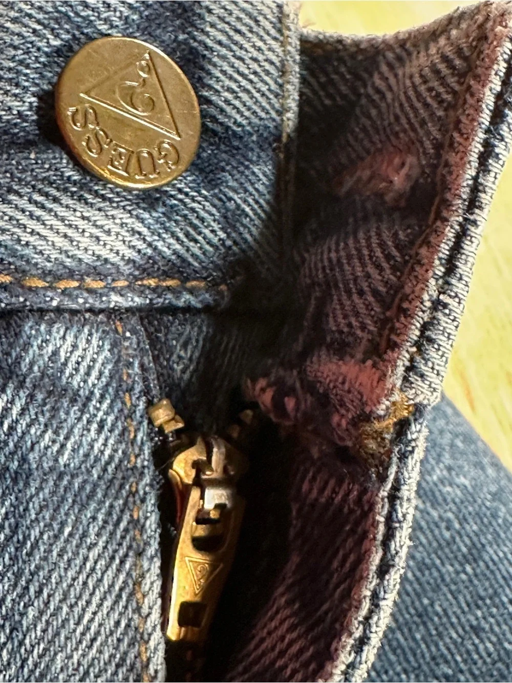 Guess Men's Straight Jeans in Blue Denim with Triangle Logo